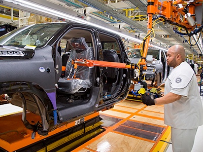 El sector automotriz acelera sus planes para volver al trabajo en Norteamérica